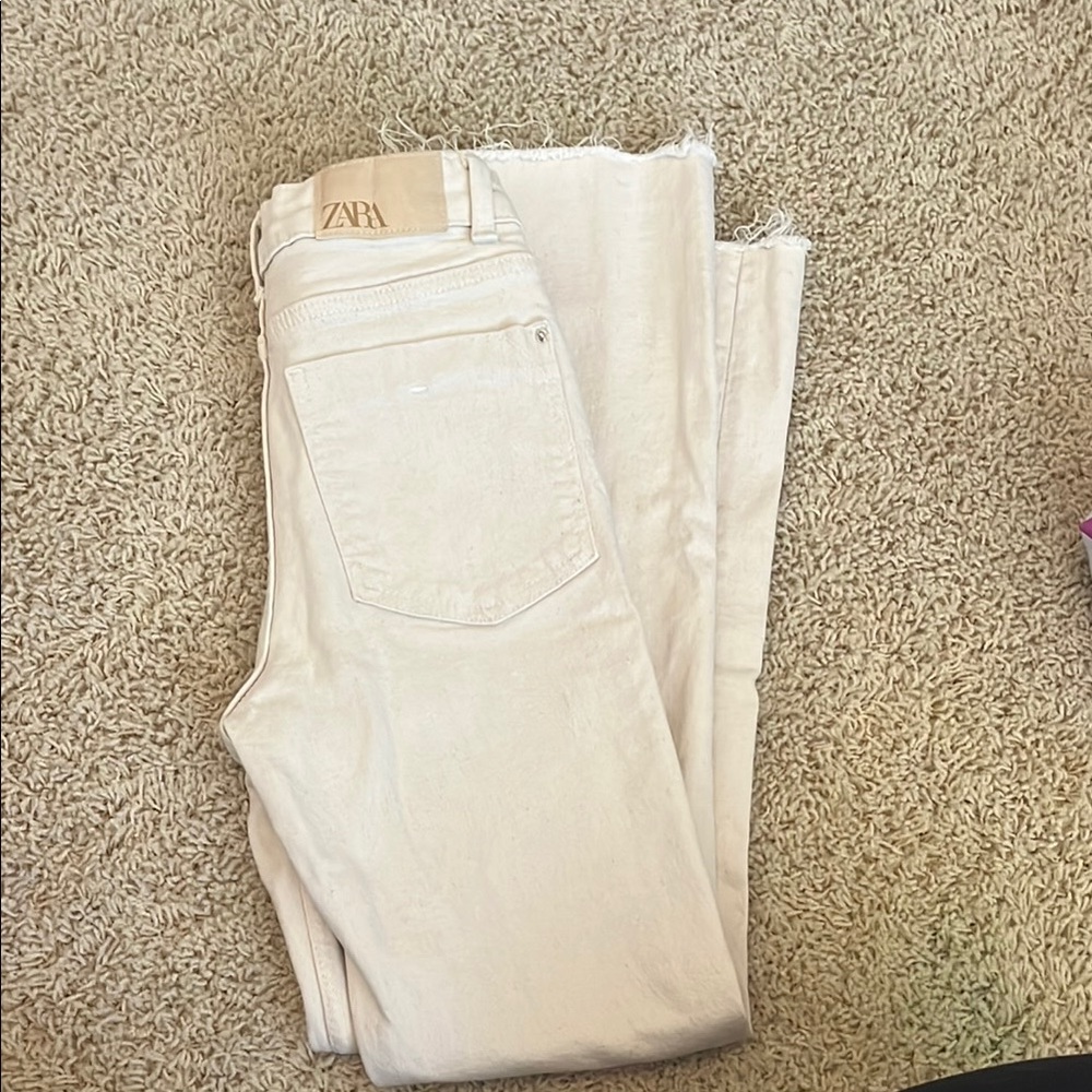 Zara Cream Ankle & Cropped Jeans